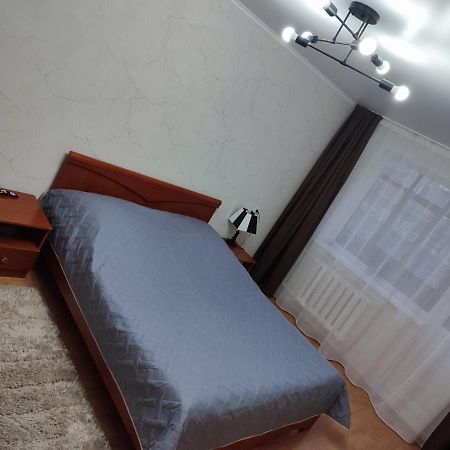 Ауэзова Apartamento Petropavlovsk Exterior foto
