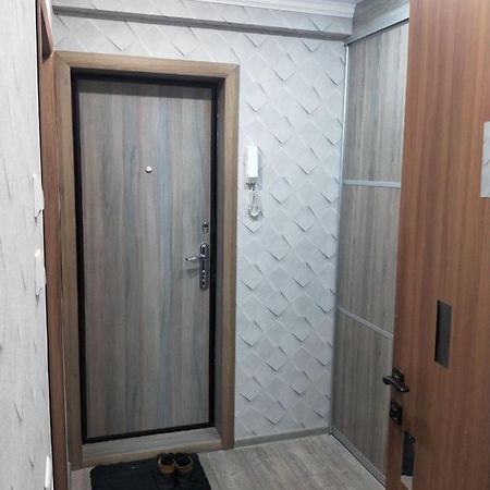 Ауэзова Apartamento Petropavlovsk Exterior foto