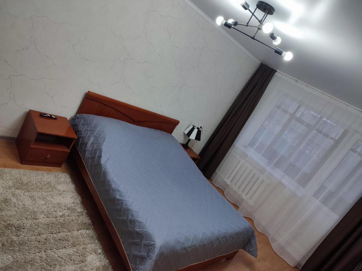 Ауэзова Apartamento Petropavlovsk Exterior foto