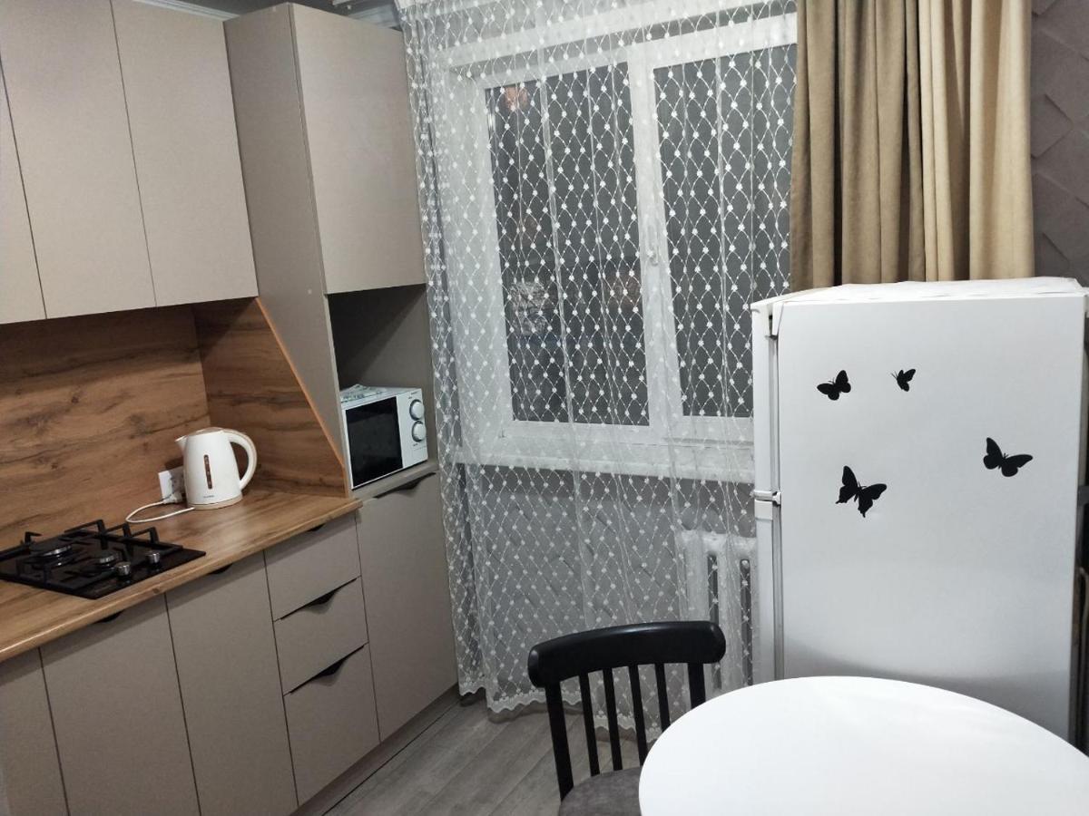 Ауэзова Apartamento Petropavlovsk Exterior foto
